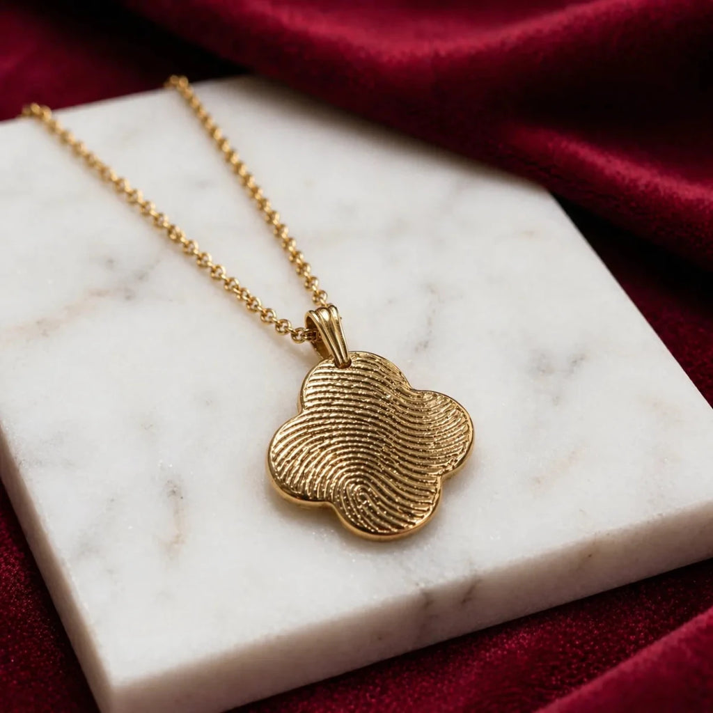 Clover Imprint Necklace - Union