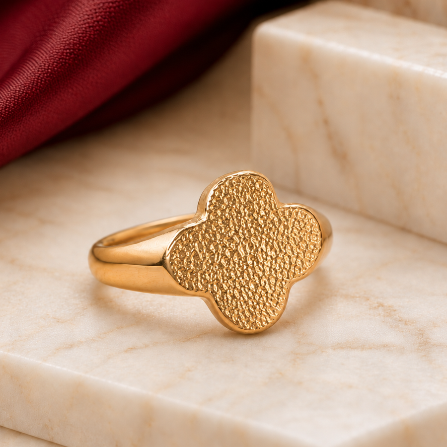 Imprint Clover Ring